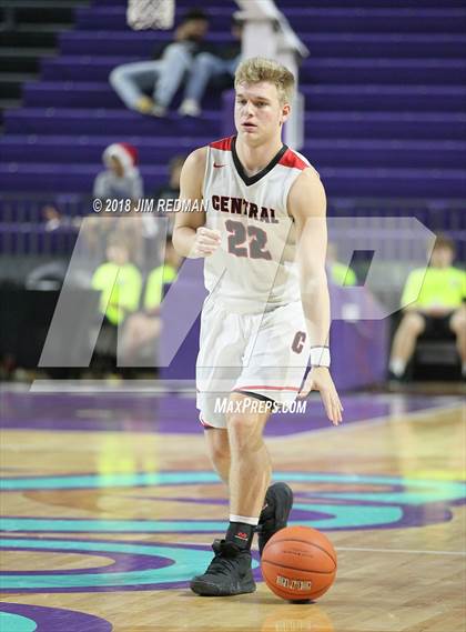 Thumbnail 2 in Brunswick vs La Crosse Central (City of Palms Classic) photogallery.