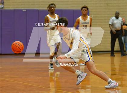 Thumbnail 3 in Bonnabel @ Thibodaux photogallery.