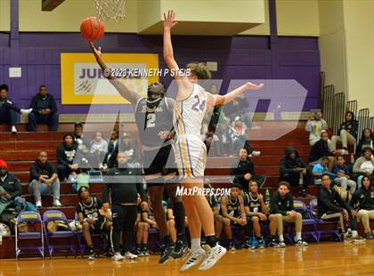 Thumbnail 1 in Bonnabel @ Thibodaux photogallery.