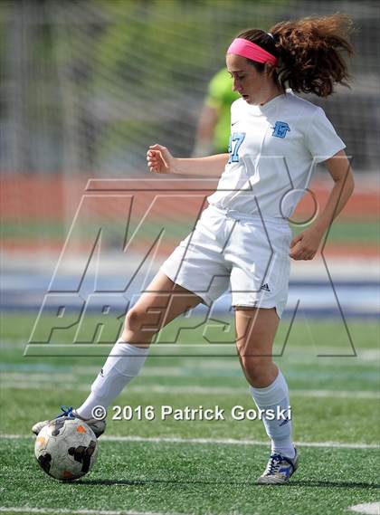 Thumbnail 3 in York @ Downers Grove South photogallery.