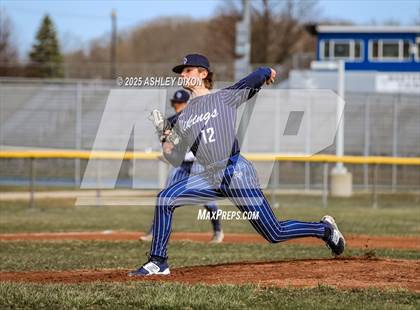 Thumbnail 2 in Armada @ Marysville photogallery.
