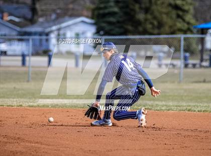Thumbnail 3 in Armada @ Marysville photogallery.