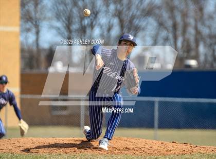 Thumbnail 1 in Armada @ Marysville photogallery.