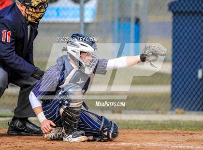 Thumbnail 1 in Armada @ Marysville photogallery.