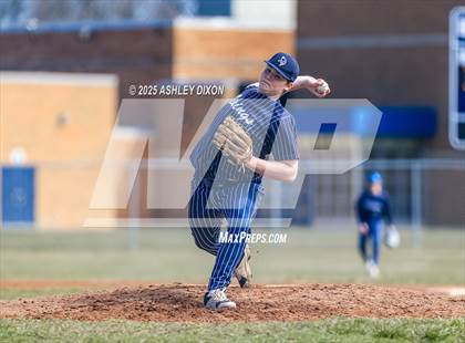 Thumbnail 2 in Armada @ Marysville photogallery.