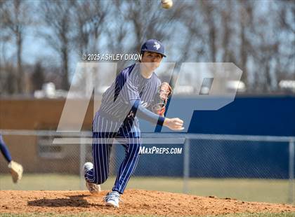 Thumbnail 2 in Armada @ Marysville photogallery.