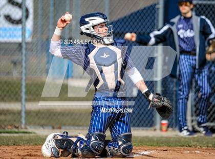 Thumbnail 3 in Armada @ Marysville photogallery.