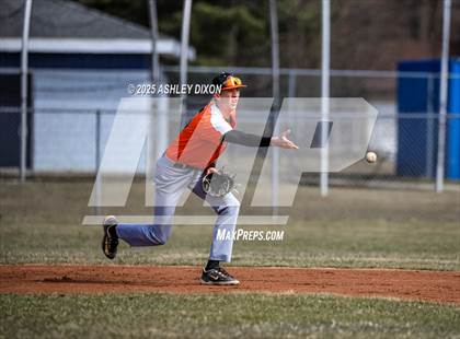 Thumbnail 2 in Armada @ Marysville photogallery.
