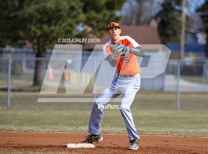 Thumbnail 2 in Armada @ Marysville photogallery.
