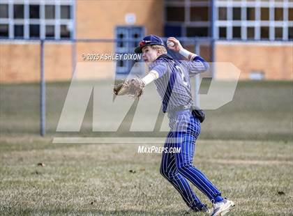 Thumbnail 1 in Armada @ Marysville photogallery.