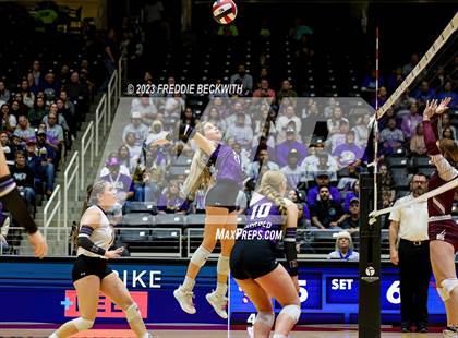 Thumbnail 3 in Harrold vs. Bronte (UIL 1A Volleyball Semi-Final) photogallery.