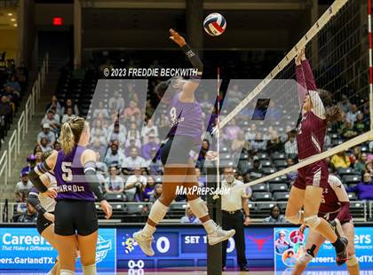 Thumbnail 3 in Harrold vs. Bronte (UIL 1A Volleyball Semi-Final) photogallery.