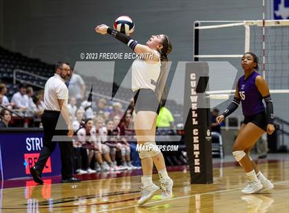 Thumbnail 2 in Harrold vs. Bronte (UIL 1A Volleyball Semi-Final) photogallery.