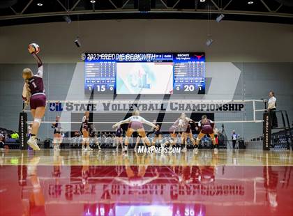Thumbnail 3 in Harrold vs. Bronte (UIL 1A Volleyball Semi-Final) photogallery.