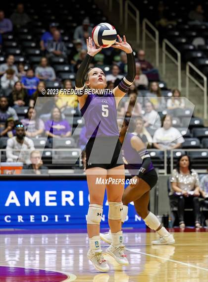 Thumbnail 2 in Harrold vs. Bronte (UIL 1A Volleyball Semi-Final) photogallery.