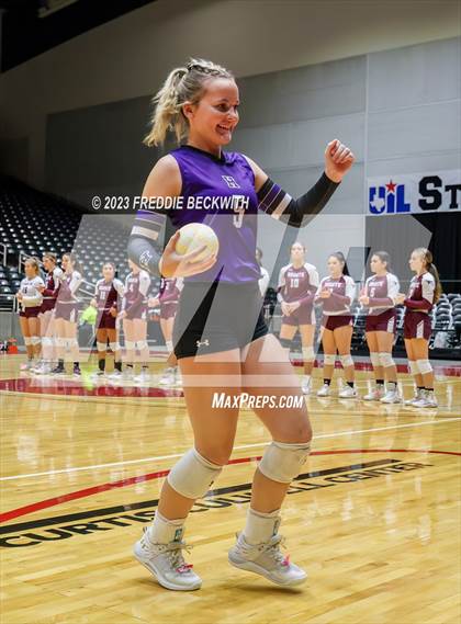Thumbnail 2 in Harrold vs. Bronte (UIL 1A Volleyball Semi-Final) photogallery.