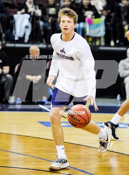 Thumbnail 2 in Wickenburg vs. Valley Christian (AIA 3A Quarterfinals) photogallery.