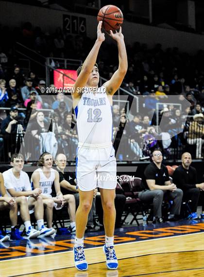 Thumbnail 3 in Wickenburg vs. Valley Christian (AIA 3A Quarterfinals) photogallery.