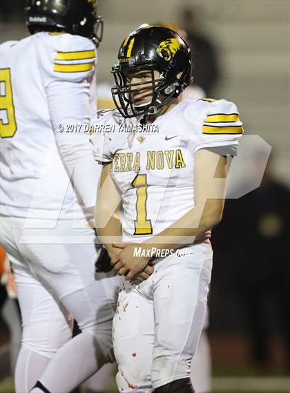 Thumbnail 1 in Half Moon Bay vs. Terra Nova (CIF CCS Open D3 Final) photogallery.