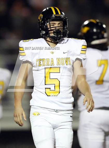 Thumbnail 1 in Half Moon Bay vs. Terra Nova (CIF CCS Open D3 Final) photogallery.