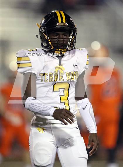 Thumbnail 1 in Half Moon Bay vs. Terra Nova (CIF CCS Open D3 Final) photogallery.