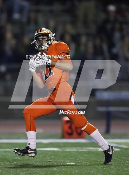 Thumbnail 2 in Half Moon Bay vs. Terra Nova (CIF CCS Open D3 Final) photogallery.