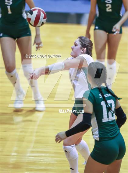 Thumbnail 2 in Foster vs. Stratford (UIL Volleyball 6A D2 Area) photogallery.