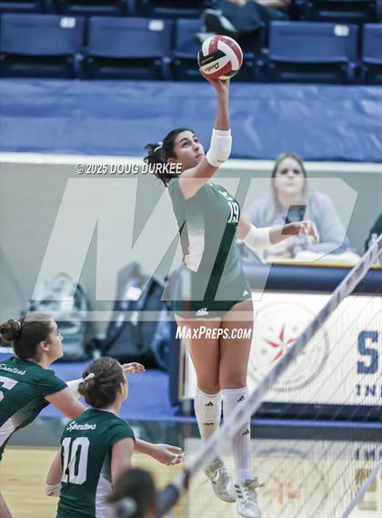Thumbnail 1 in Foster vs. Stratford (UIL Volleyball 6A D2 Area) photogallery.