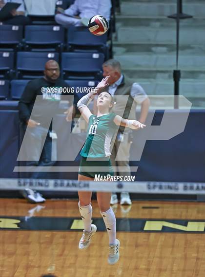 Thumbnail 2 in Foster vs. Stratford (UIL Volleyball 6A D2 Area) photogallery.