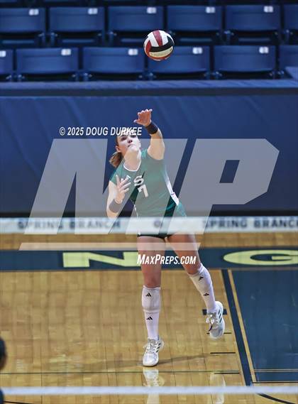 Thumbnail 2 in Foster vs. Stratford (UIL Volleyball 6A D2 Area) photogallery.