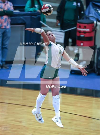 Thumbnail 3 in Foster vs. Stratford (UIL Volleyball 6A D2 Area) photogallery.