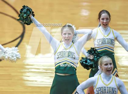 Thumbnail 2 in Foster vs. Stratford (UIL 6A D2 Girls Volleyball  Area) photogallery.