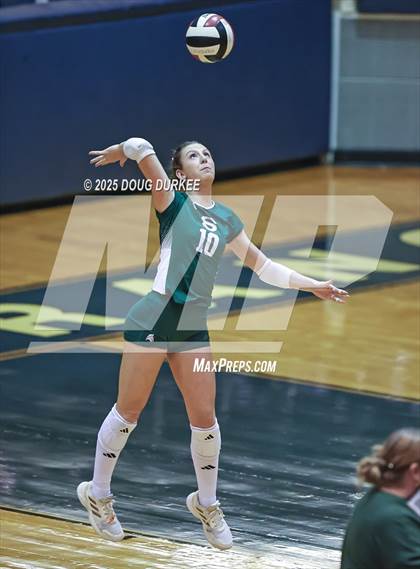 Thumbnail 2 in Foster vs. Stratford (UIL Volleyball 6A D2 Area) photogallery.