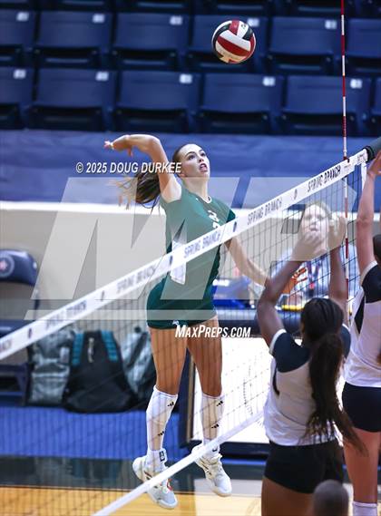 Thumbnail 1 in Foster vs. Stratford (UIL Volleyball 6A D2 Area) photogallery.