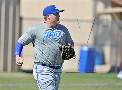 Thumbnail 2 in Sanger vs. Gunter (Gunter/Pilot Point Classic) photogallery.