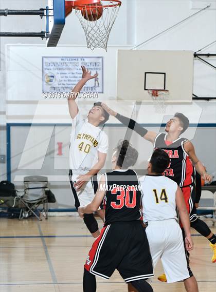 Thumbnail 2 in Sierra Vista vs Bassett (Baldwin Park Tournament) photogallery.