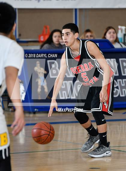 Thumbnail 2 in Sierra Vista vs Bassett (Baldwin Park Tournament) photogallery.