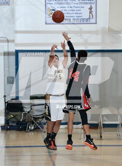 Thumbnail 2 in Sierra Vista vs Bassett (Baldwin Park Tournament) photogallery.