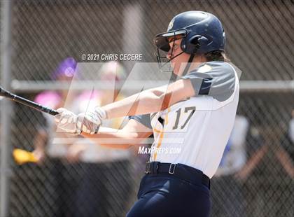 Thumbnail 3 in Fairport @ Victor (Section 5 Class AA Semifinal) photogallery.