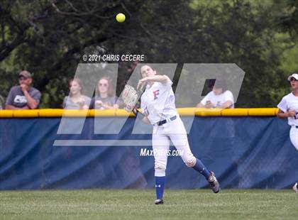 Thumbnail 2 in Fairport @ Victor (Section 5 Class AA Semifinal) photogallery.
