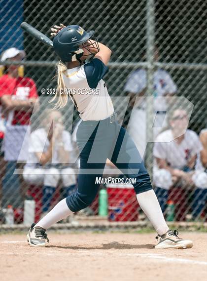 Thumbnail 2 in Fairport @ Victor (Section 5 Class AA Semifinal) photogallery.