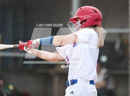 Thumbnail 3 in Fairport @ Victor (Section 5 Class AA Semifinal) photogallery.