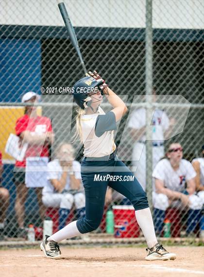Thumbnail 3 in Fairport @ Victor (Section 5 Class AA Semifinal) photogallery.
