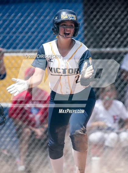Thumbnail 1 in Fairport @ Victor (Section 5 Class AA Semifinal) photogallery.