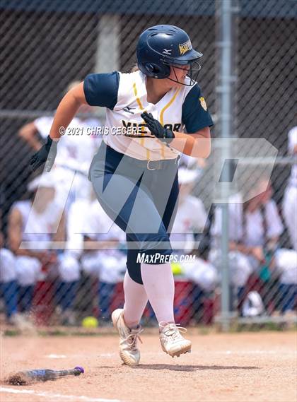 Thumbnail 2 in Fairport @ Victor (Section 5 Class AA Semifinal) photogallery.