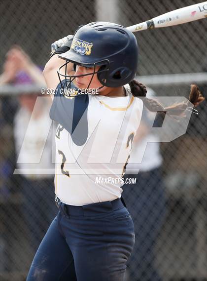 Thumbnail 3 in Fairport @ Victor (Section 5 Class AA Semifinal) photogallery.