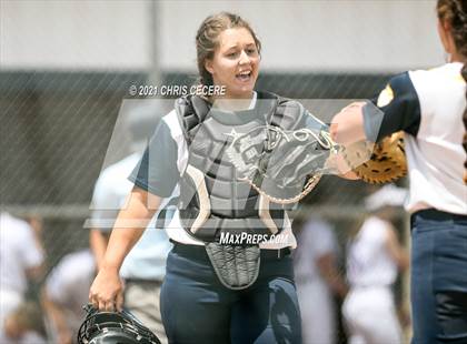 Thumbnail 2 in Fairport @ Victor (Section 5 Class AA Semifinal) photogallery.