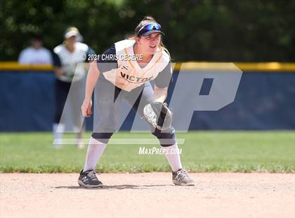 Thumbnail 2 in Fairport @ Victor (Section 5 Class AA Semifinal) photogallery.