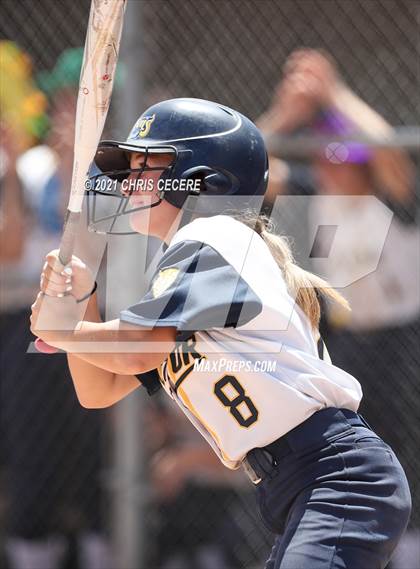 Thumbnail 2 in Fairport @ Victor (Section 5 Class AA Semifinal) photogallery.