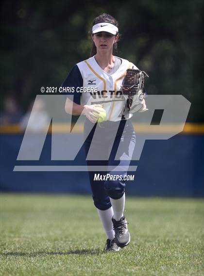 Thumbnail 1 in Fairport @ Victor (Section 5 Class AA Semifinal) photogallery.